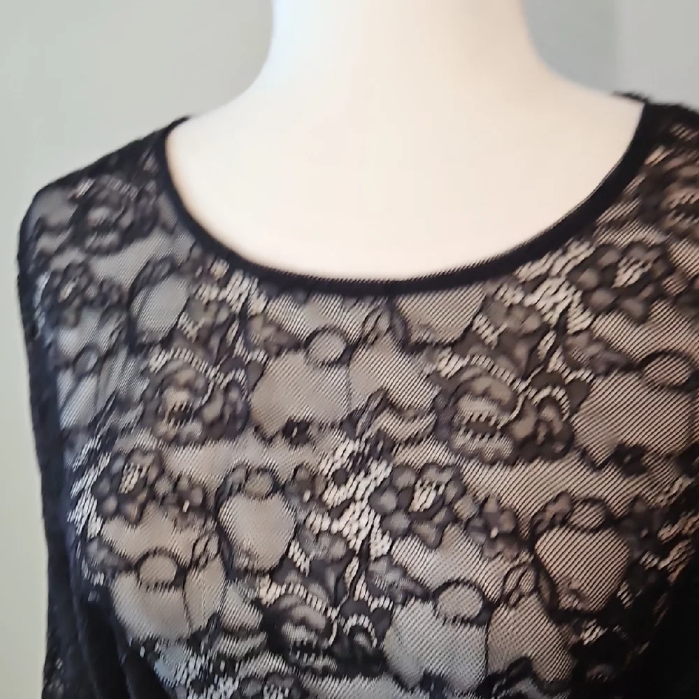 Torrid Curve Black Lace Under-It-All Crop Long Sleeve Top Bra Size 3 - Picture 4 of 12
